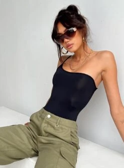 Hutter Bodysuit Black 6 Hutter Bodysuit Black -Polly Fashion Store 3 model info Josephine us2 43e446b9 108d 4bc4 9766 16e632268fa8