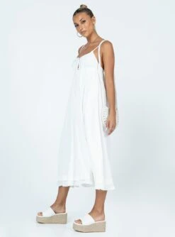 Princess Polly Empress Of Love Maxi Dress White -Polly Fashion Store 3 modelinfo Alexis us2 8fe44456 cff2 402a bd2d 333f313ad4e1
