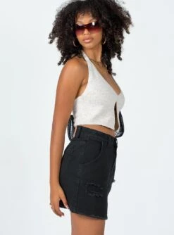 Princess Polly Audrey Mini Skirt Black 6 Princess Polly Audrey Mini Skirt Black -Polly Fashion Store 3 modelinfo Cindy us4 94fdecbd dc9a 4714 9bb9 9d929863d653