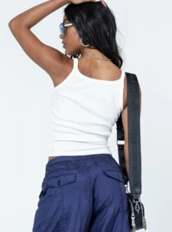 Princess Polly Moto Cami Top White 9 Princess Polly Moto Cami Top White -Polly Fashion Store 4 modelinfo Yarelis us2 eae68156 0ab6 45de 956b 125e16d361a5